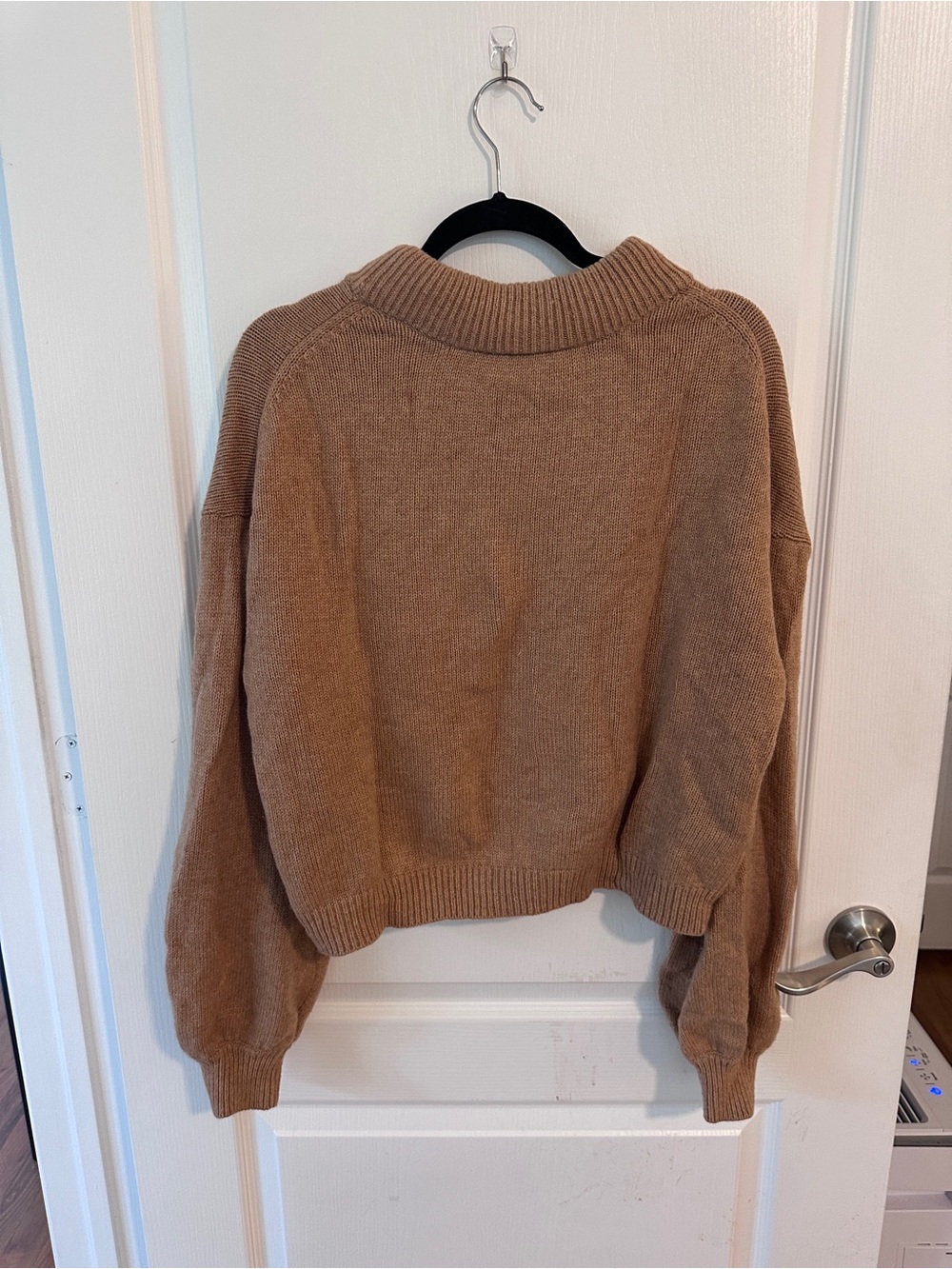Something Navy Cropped Balloon-Sleeve Sweater in Camel - Picture 4 of 4
